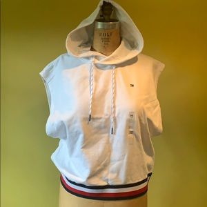 NWT TOMMY HILFIGER SWEATER WORKOUT VEST